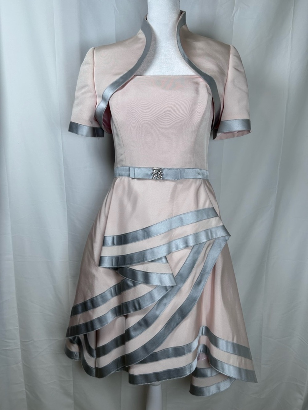 A.Exclusive Silk 2 Piece Formal Dress Set Women’s Size 10 Pink Bolero